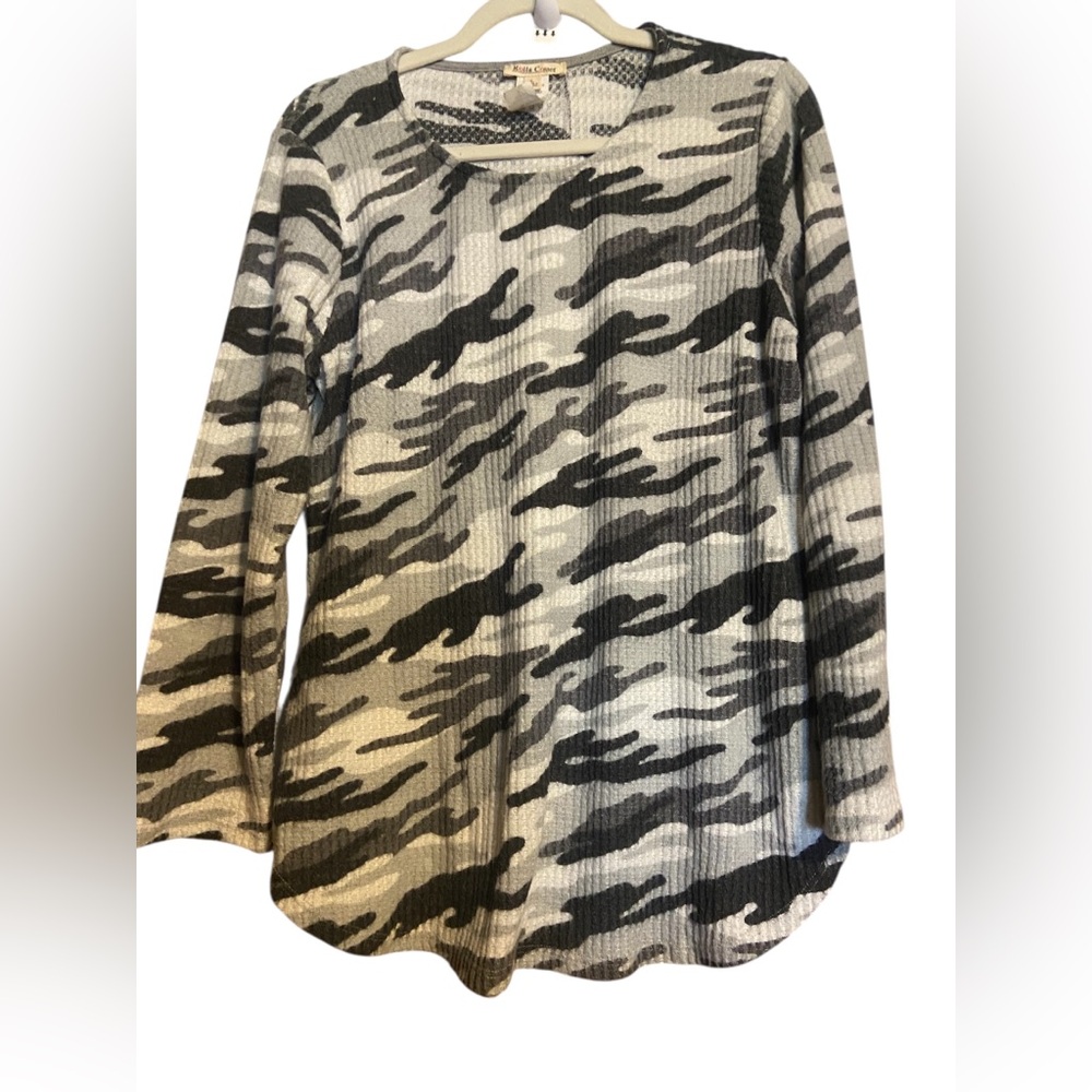Rolla coster long sleeve ladies camo waffle knit blouse top large